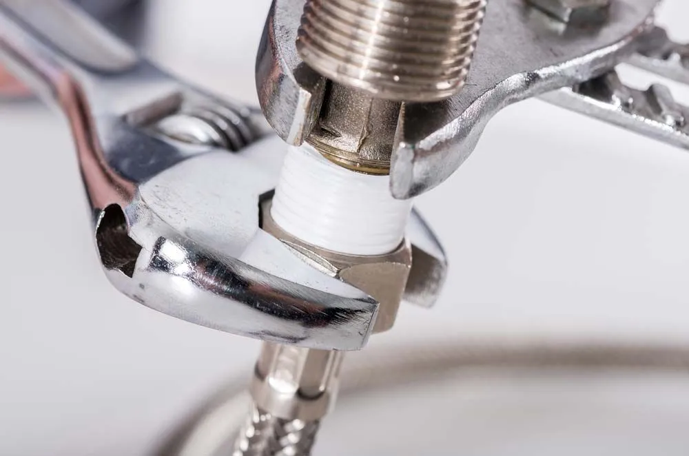 Plumberscrewingplumbingfittings 1920w