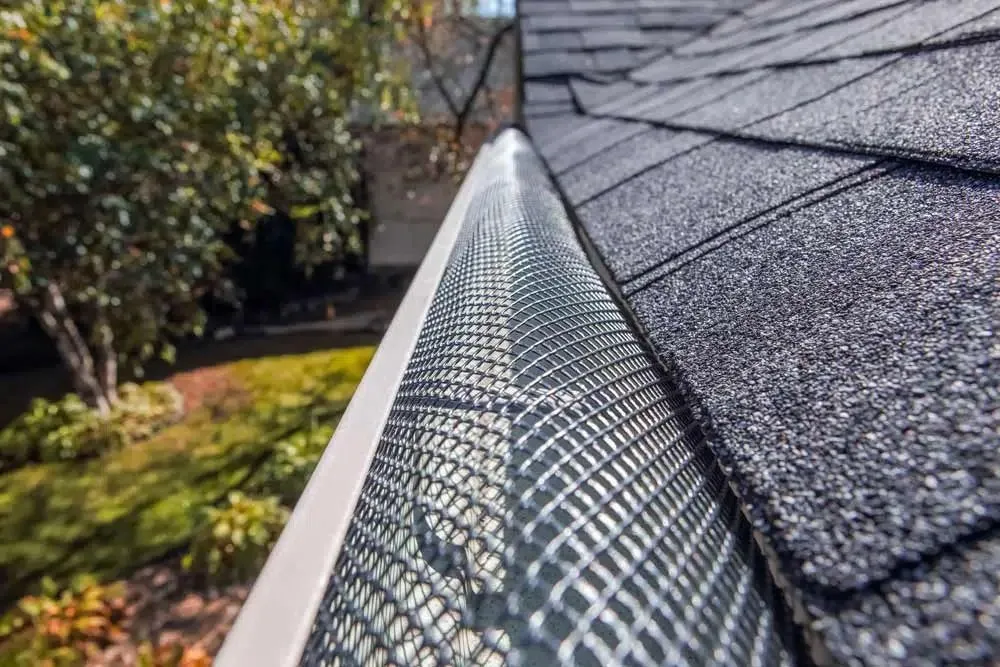 plastic guard over gutter 1920w