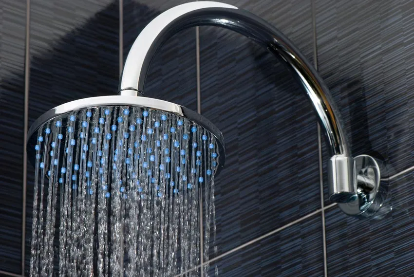 shower head with flowing water 1920w